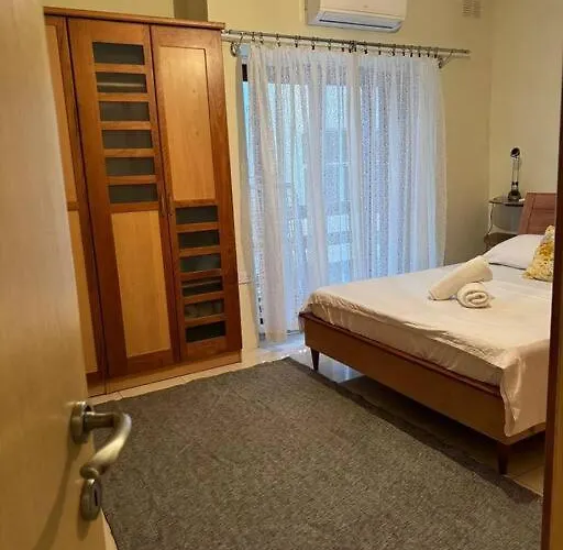 Amery 3 Bedroom In *